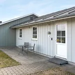 3 Bedroom Stunning In Nørre Nebel