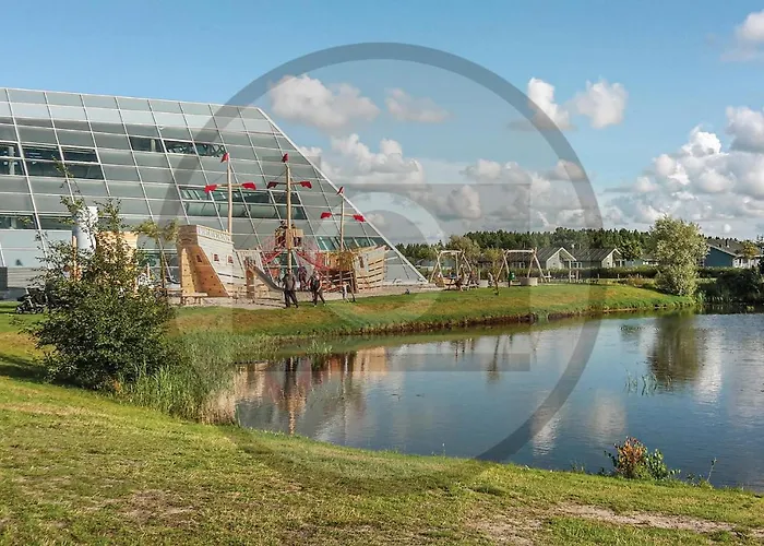 Feriehus 3 Bedroom Stunning In